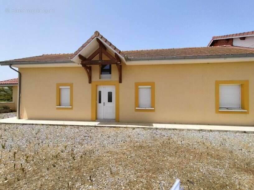 Maison à GARLIN
