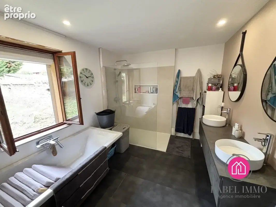 Maison 9 pièces 230 m² à vendre à Hasnon (59178) - photo 7