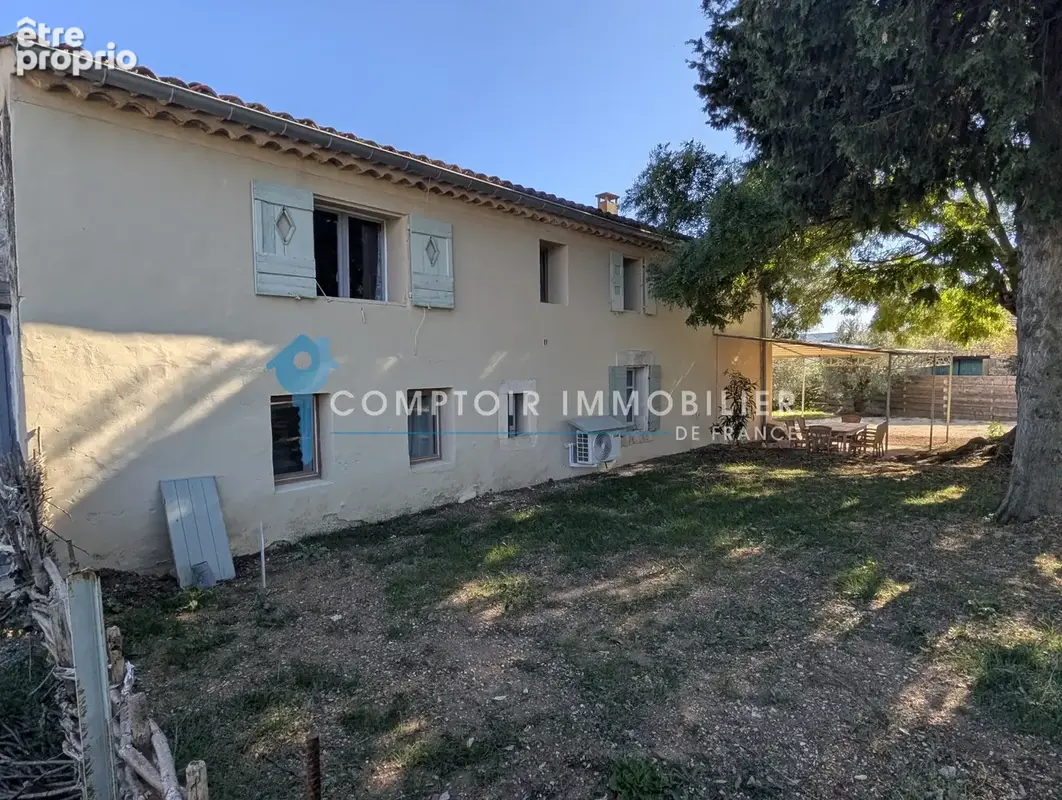 Dept 84 - Maison de hameau ancienne avec pigeonnier et bassin - photo 24