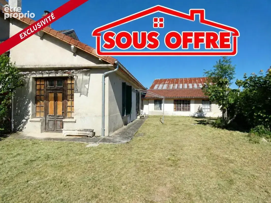 Maison à JUJURIEUX