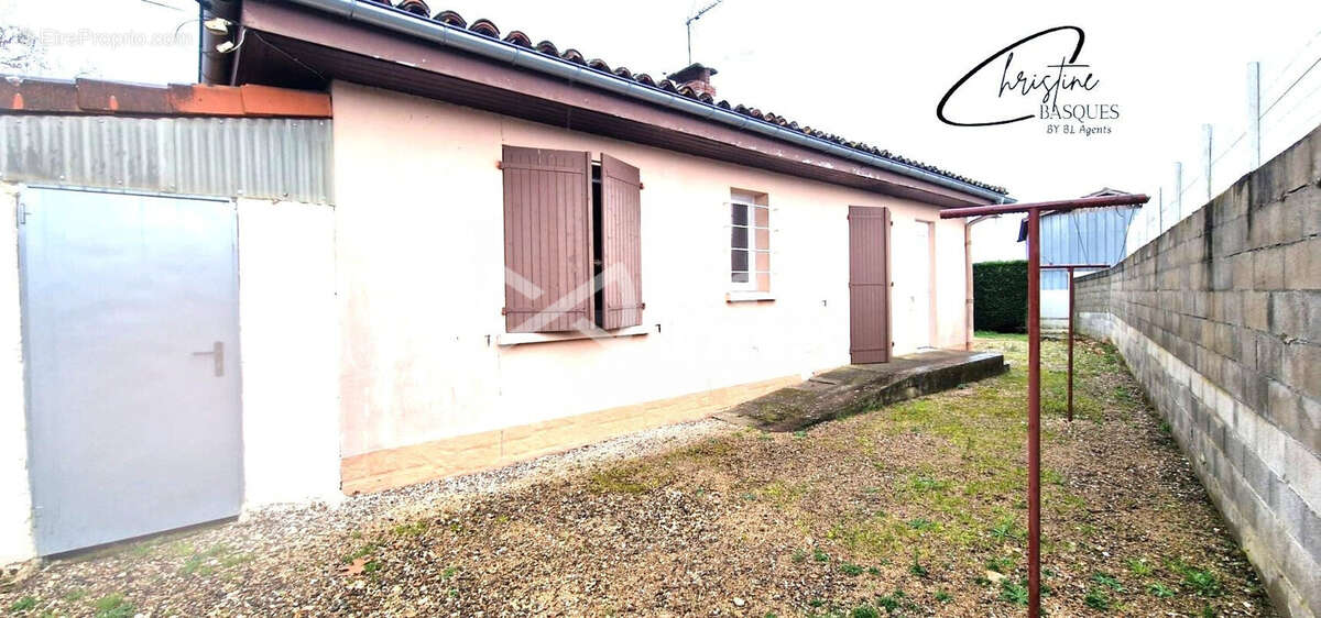Maison à LACOURT-SAINT-PIERRE