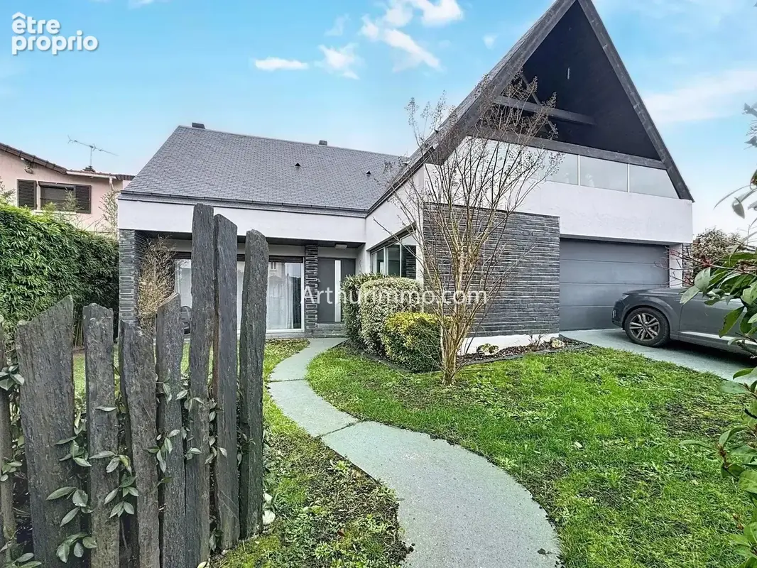 Maison à YERRES