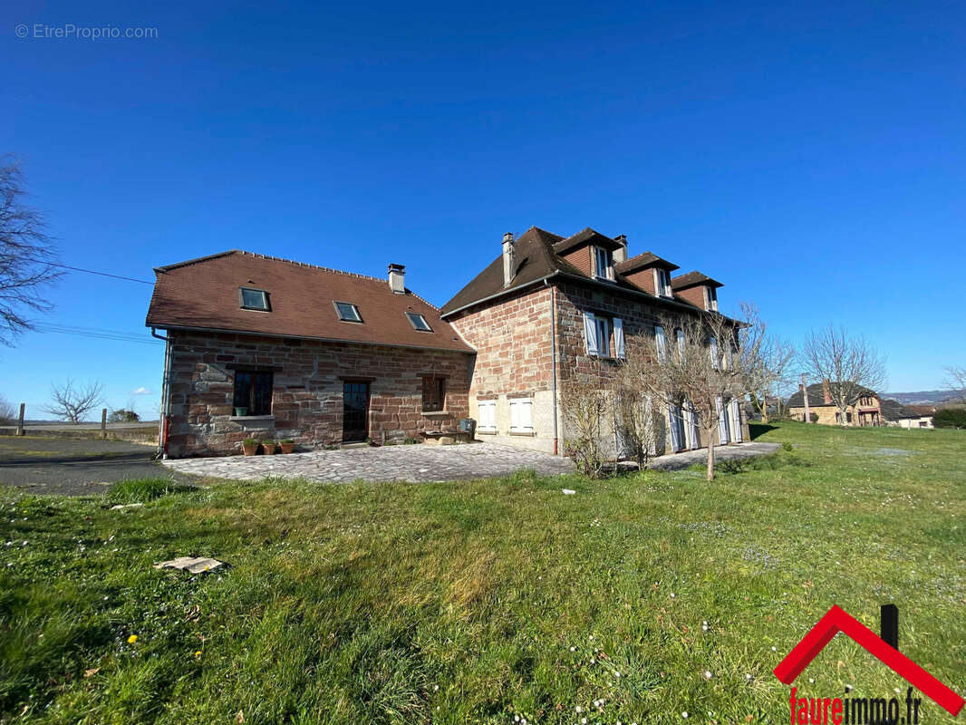 Maison à SAINT-AULAIRE
