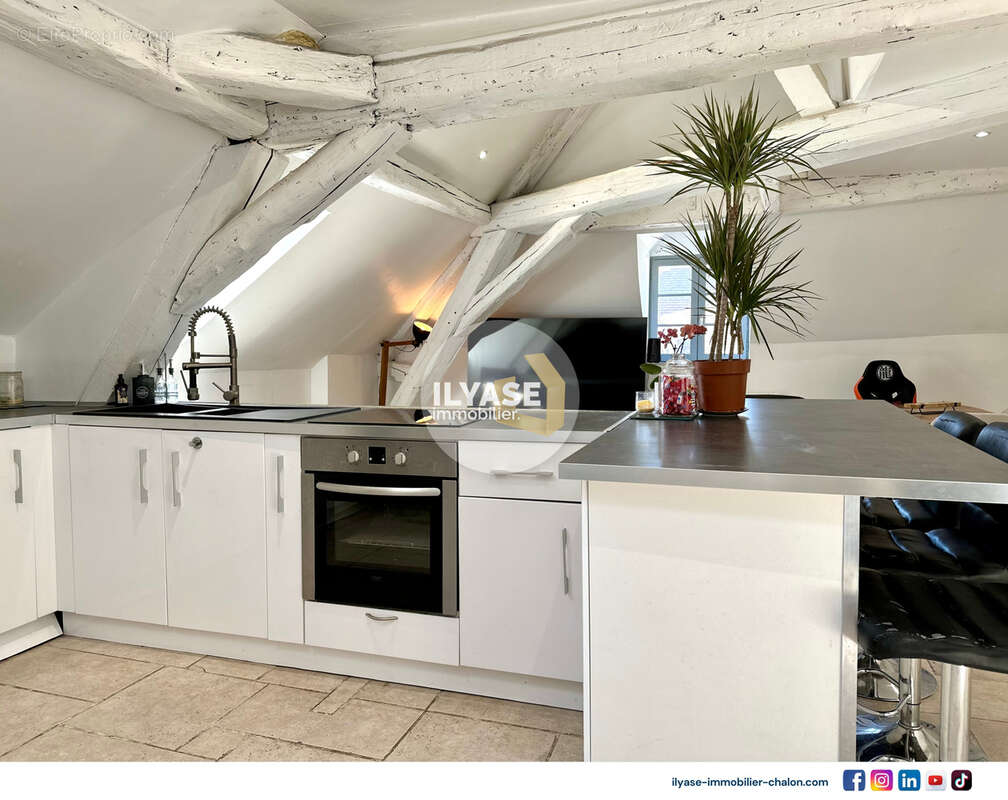 Appartement T3  77 m2  Centre-ville - photo 11