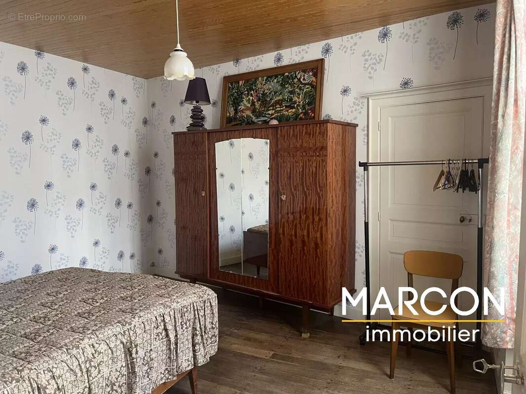 Maison à CHENERAILLES