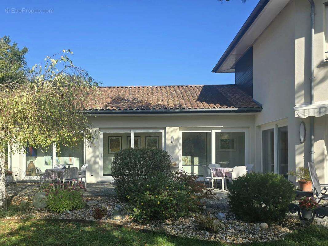 Maison à BOURG-DU-BOST