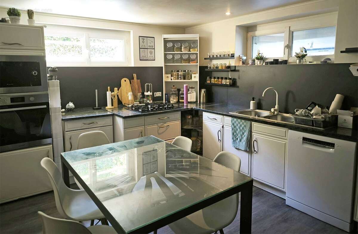 Maison à LA VARENNE