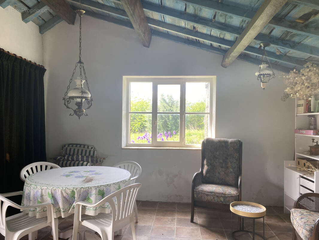 Maison à COLOMBIER-LE-VIEUX