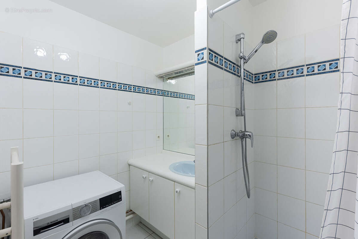 Appartement à PARIS-20E