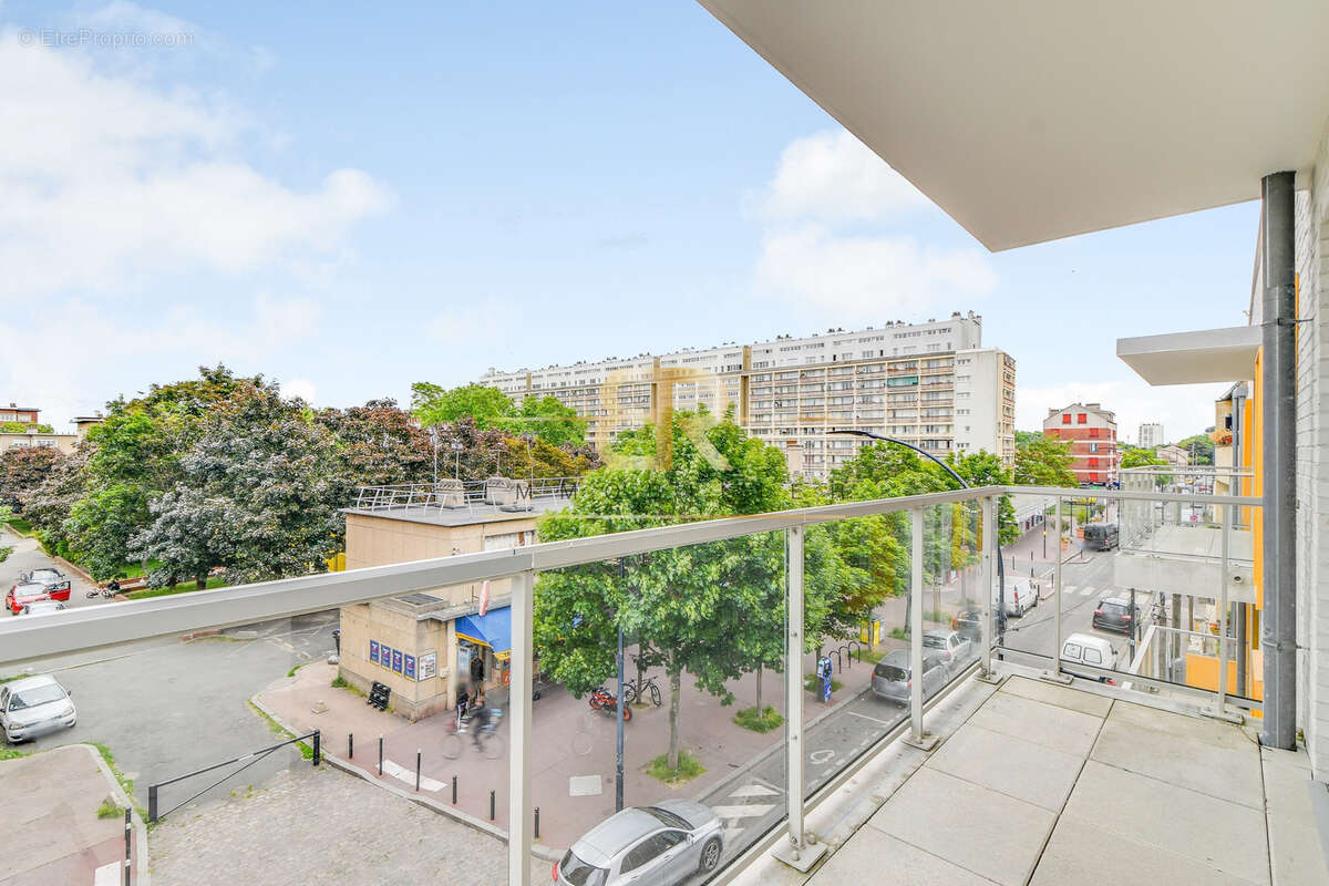 Appartement à AUBERVILLIERS