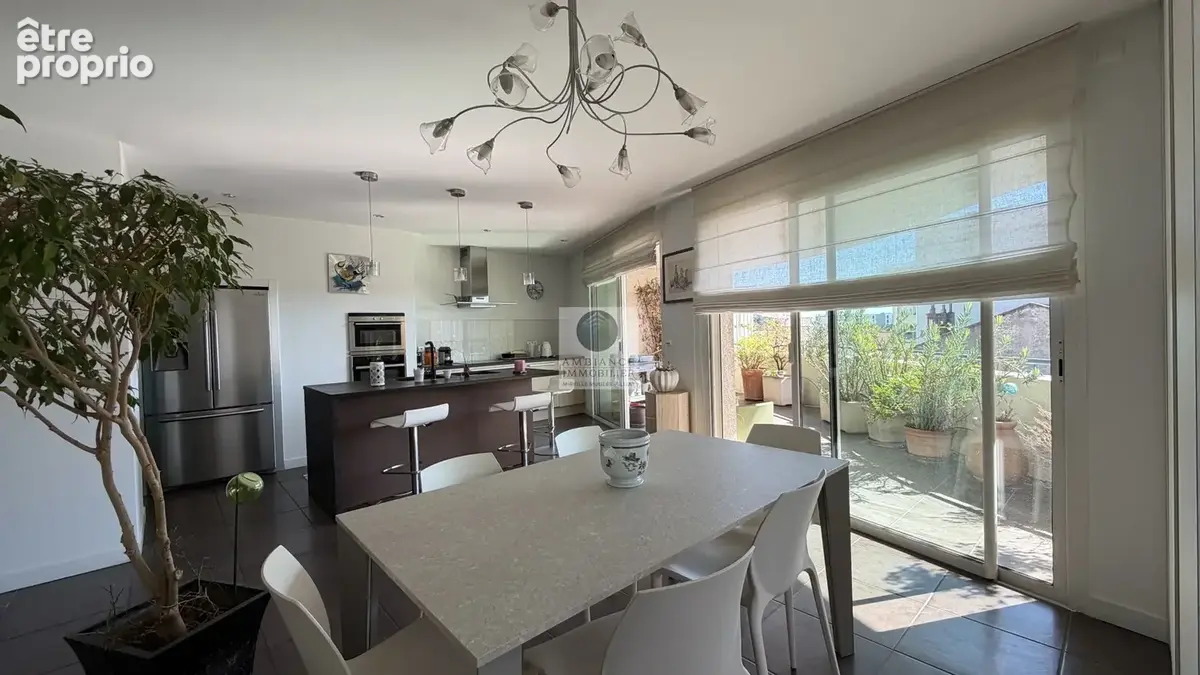 Lumière et élégance au coeur d'un quartier résidentiel - photo 29