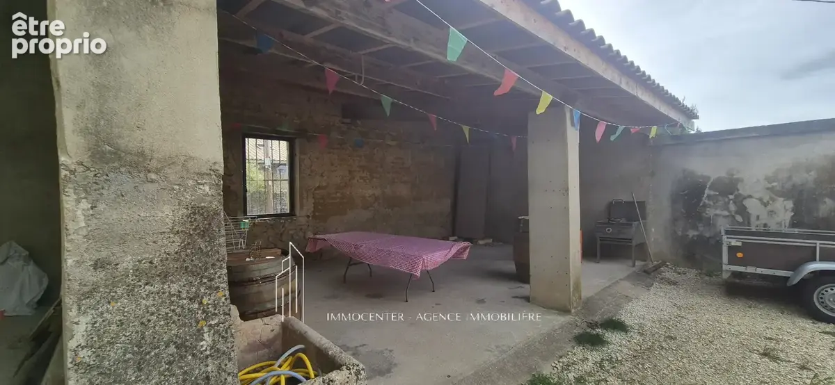 Ferme de caractère à rénover 400 m2 sur 2 850 m2 de terrain. IMMOCENTER BOURG DE PEAGE - photo 5