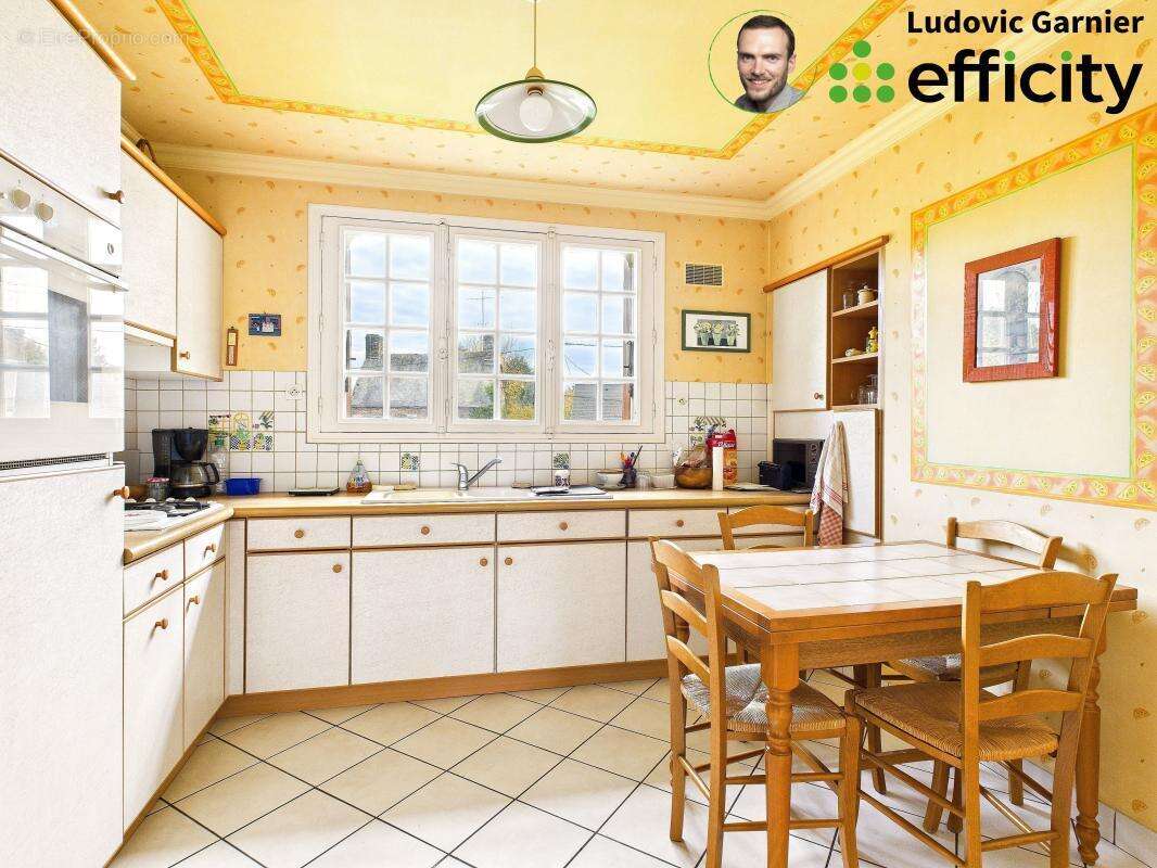 Maison à SAINT-HILAIRE-DU-HARCOUET