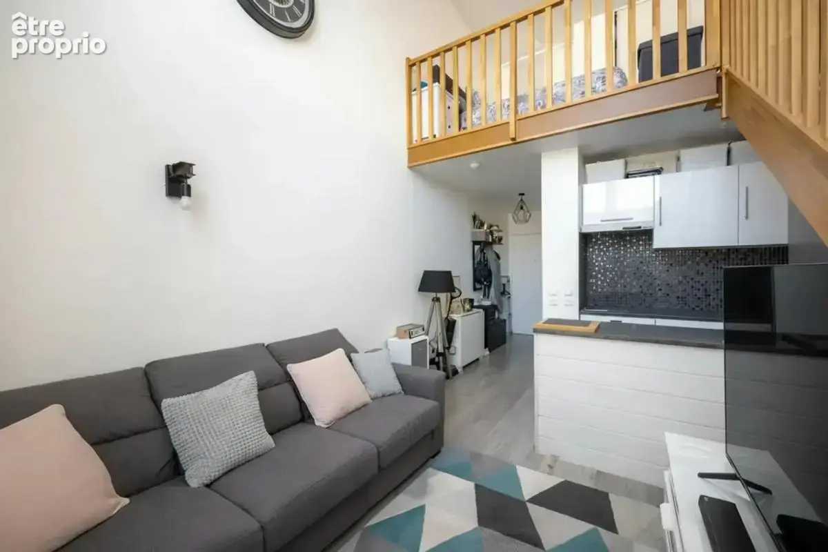 Studio lumineux avec chambre en mezzanine à Poissy - photo 3