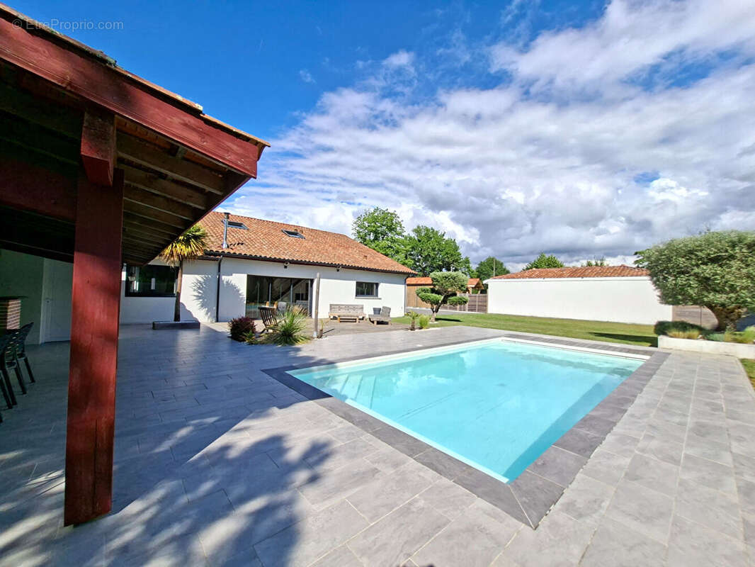 Maison à LINXE