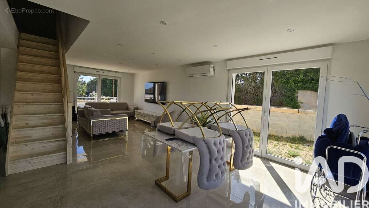 Photo 3 - Maison à SERGINES