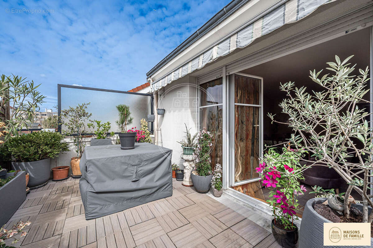 Appartement à HOUILLES