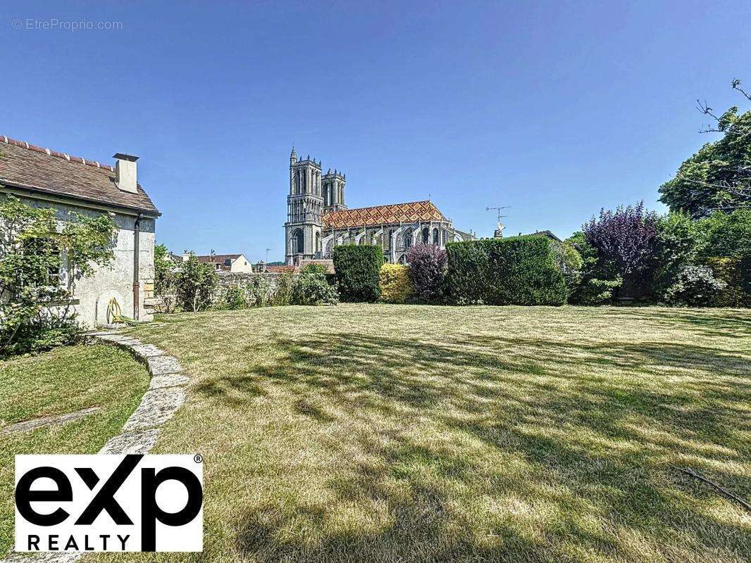 Maison à MANTES-LA-JOLIE