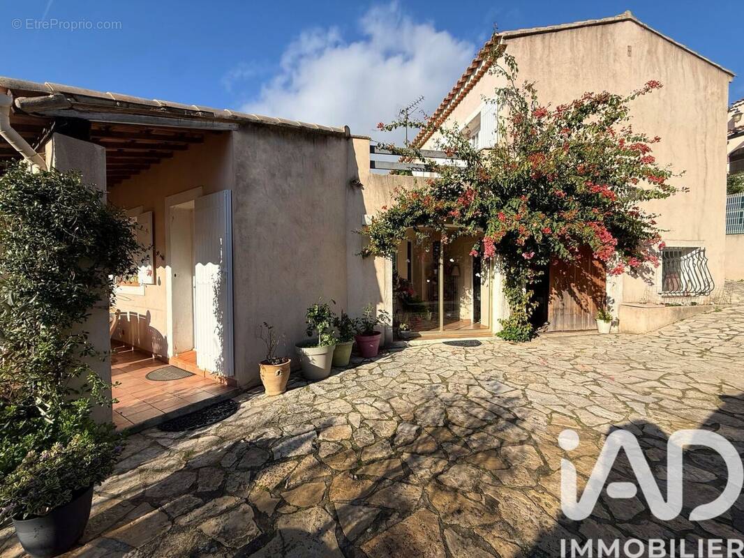 Photo 1 - Maison à HYERES
