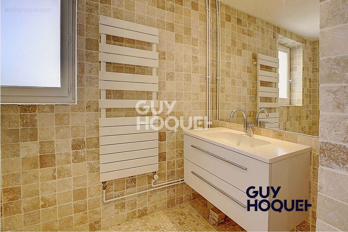 Appartement à LYON-5E