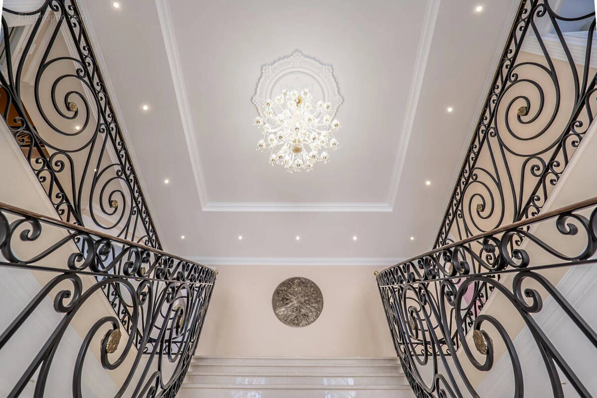 Maison à MAGNY-LE-HONGRE