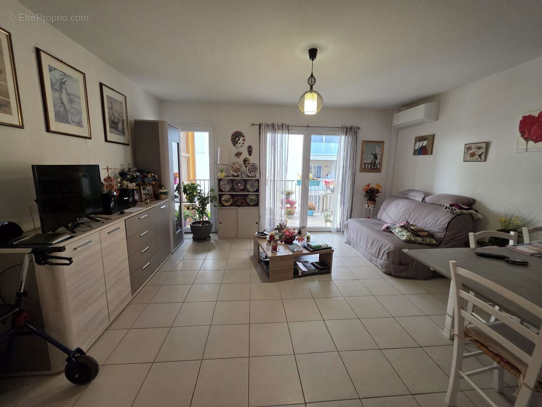 Appartement à JUVIGNAC