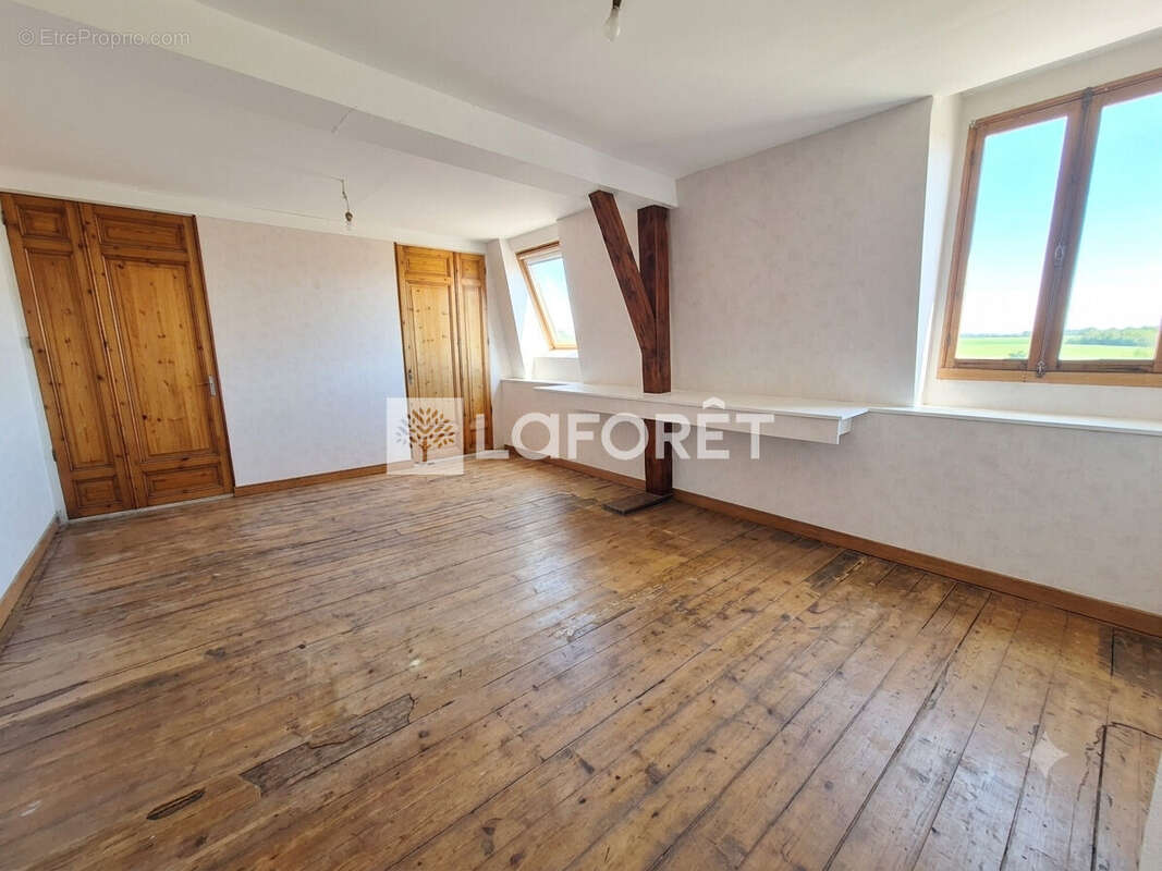 Maison Halluin 6 pièce(s) 216 m2 - photo 5