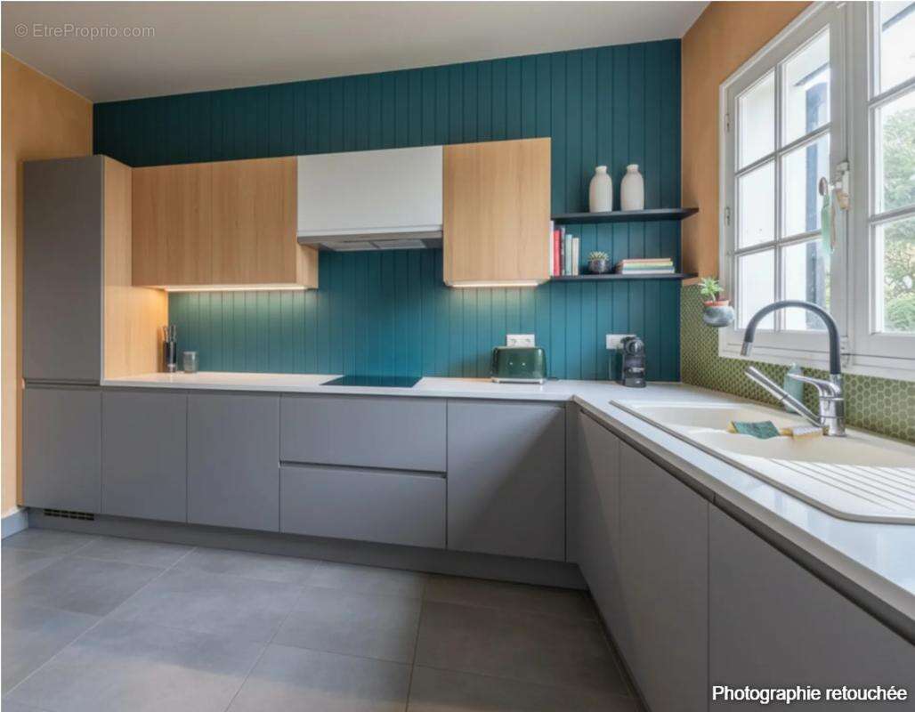 Maison 210 m² - 4 chambres  - Dépendance - Parcelle 1 300 m² - photo 6