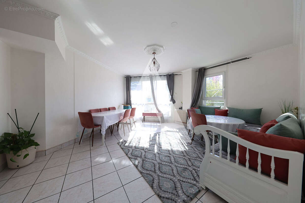 Appartement à EVRY