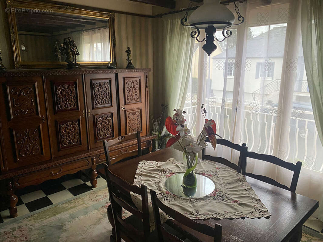 Maison à L'HUISSERIE