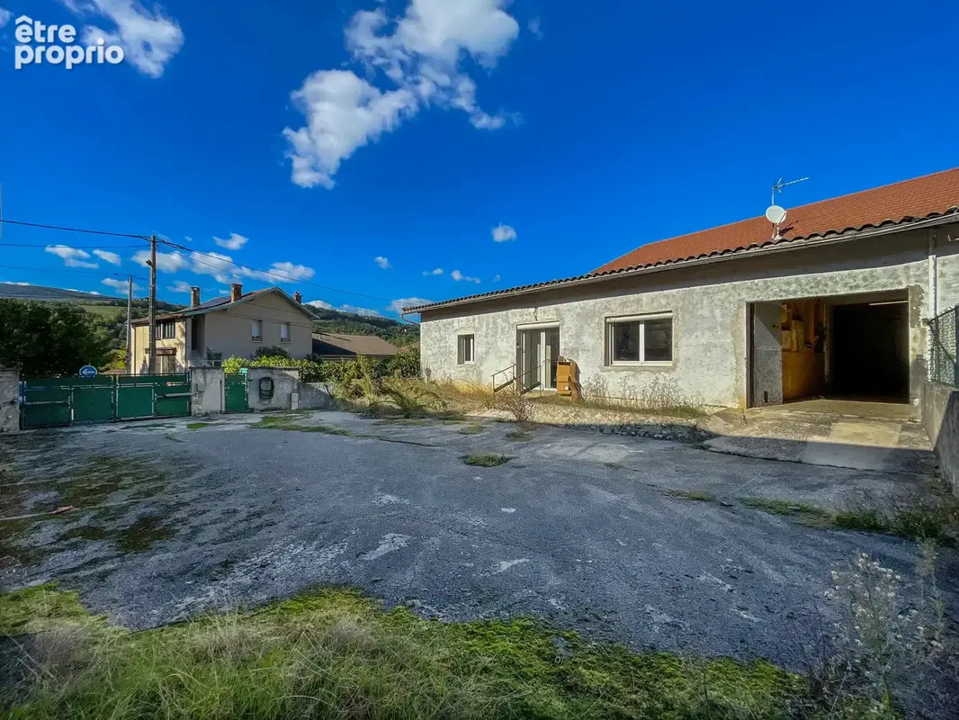 Maison mitoyenne à fort potentielle - photo 2