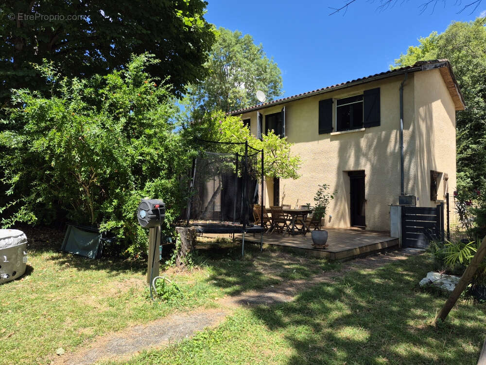 A Auch, Maison familiale alliant calme et confort - photo 15