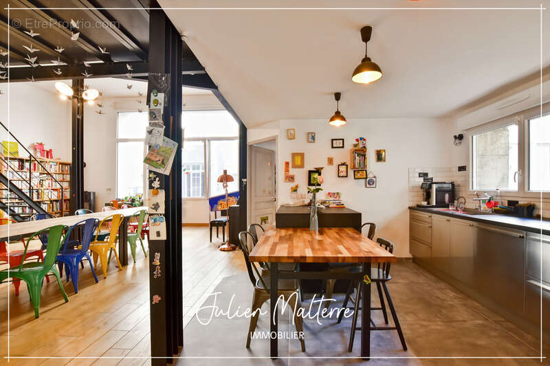 Appartement à SAINT-ETIENNE