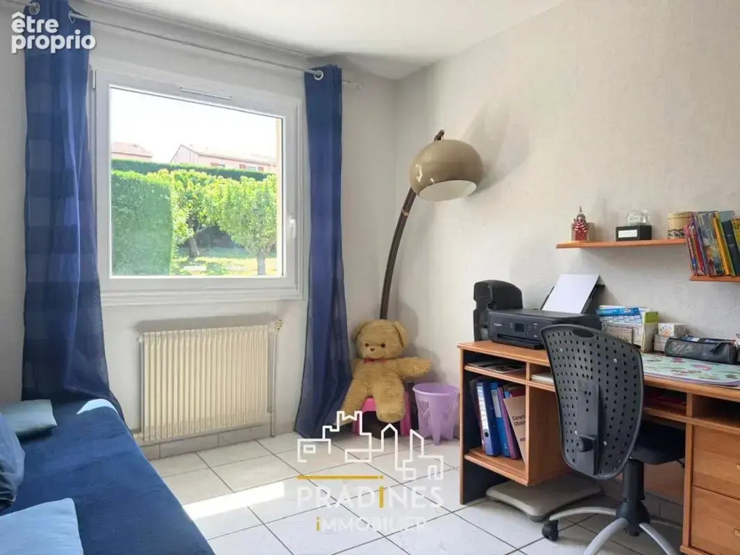Maison de plain pied avec grand jardin - plateau de Montrond - photo 7