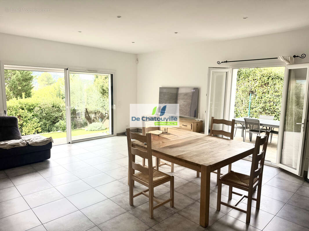 Maison - 5 pièces - 117 m2 - photo 3