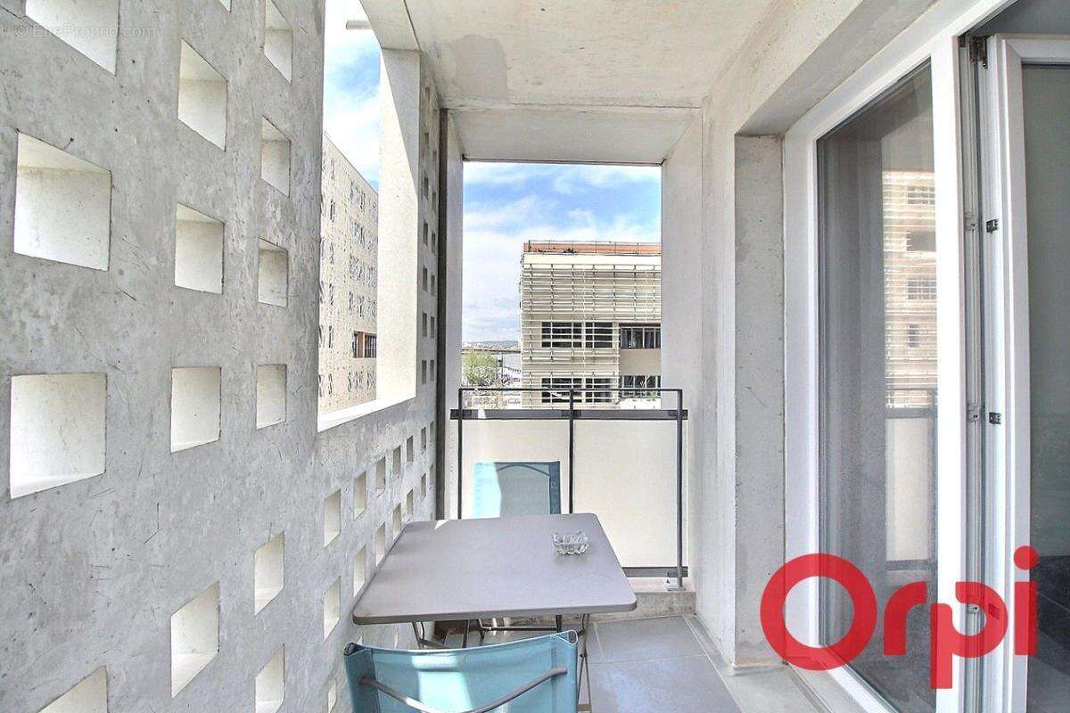 Appartement à MARSEILLE-2E