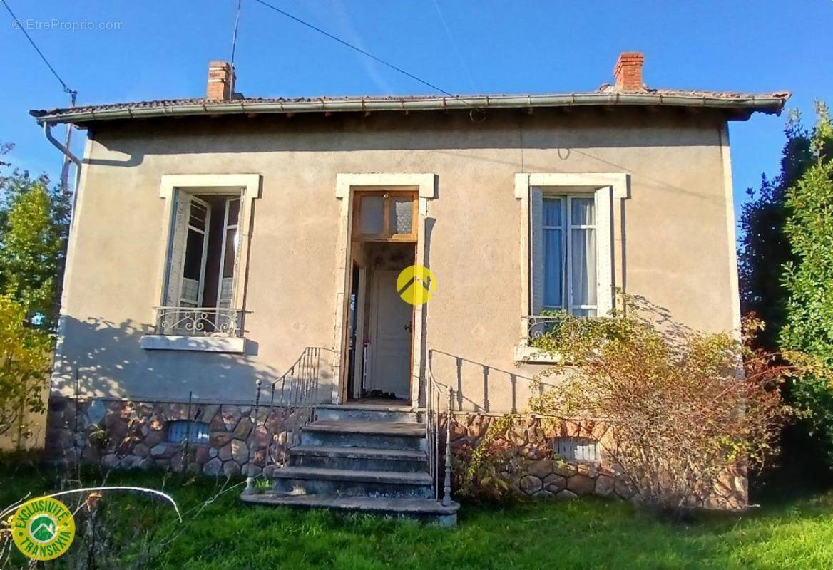 Maison à COMMENTRY