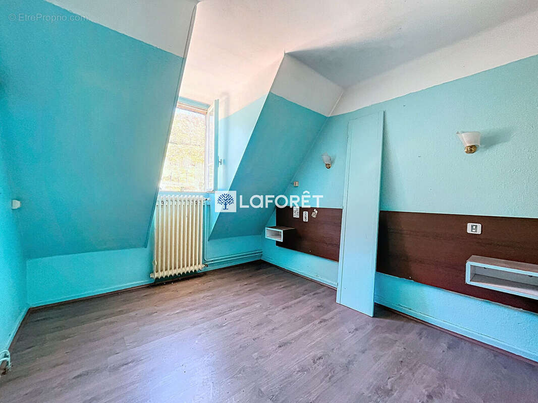 Maison à CHAUDES-AIGUES