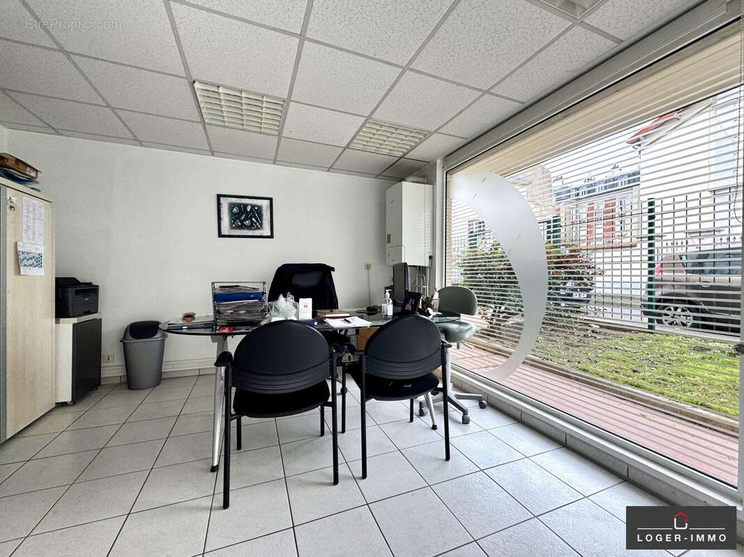 Commerce à LE PERREUX-SUR-MARNE