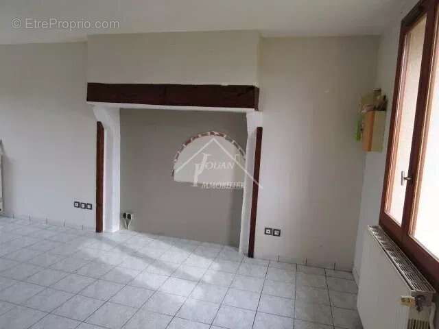 Maison à VARENNES-SUR-ALLIER