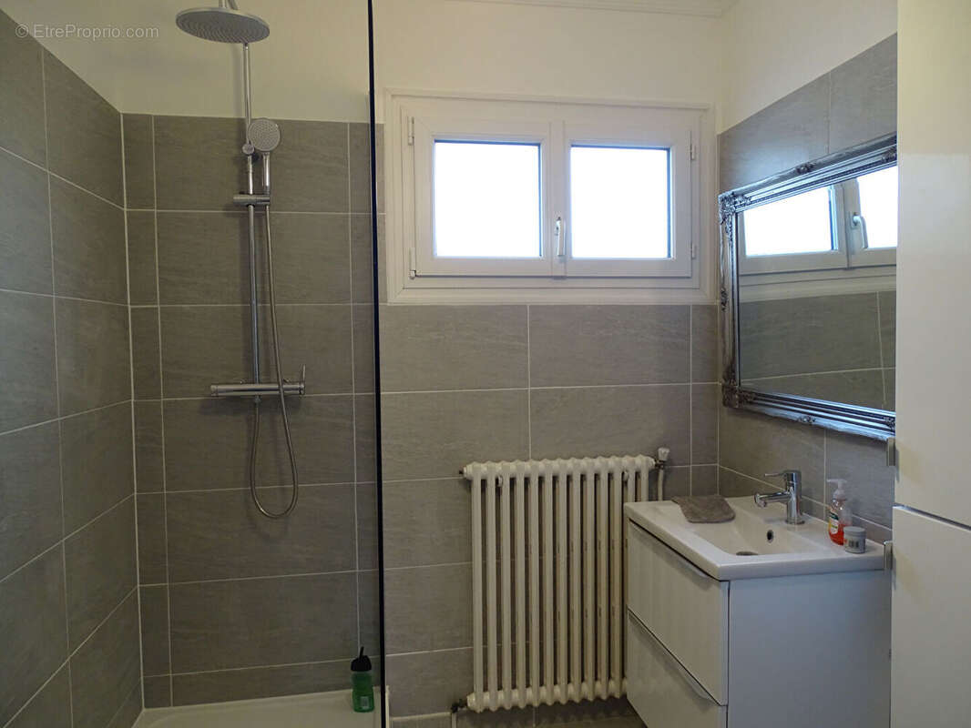 Maison à MAEL-CARHAIX