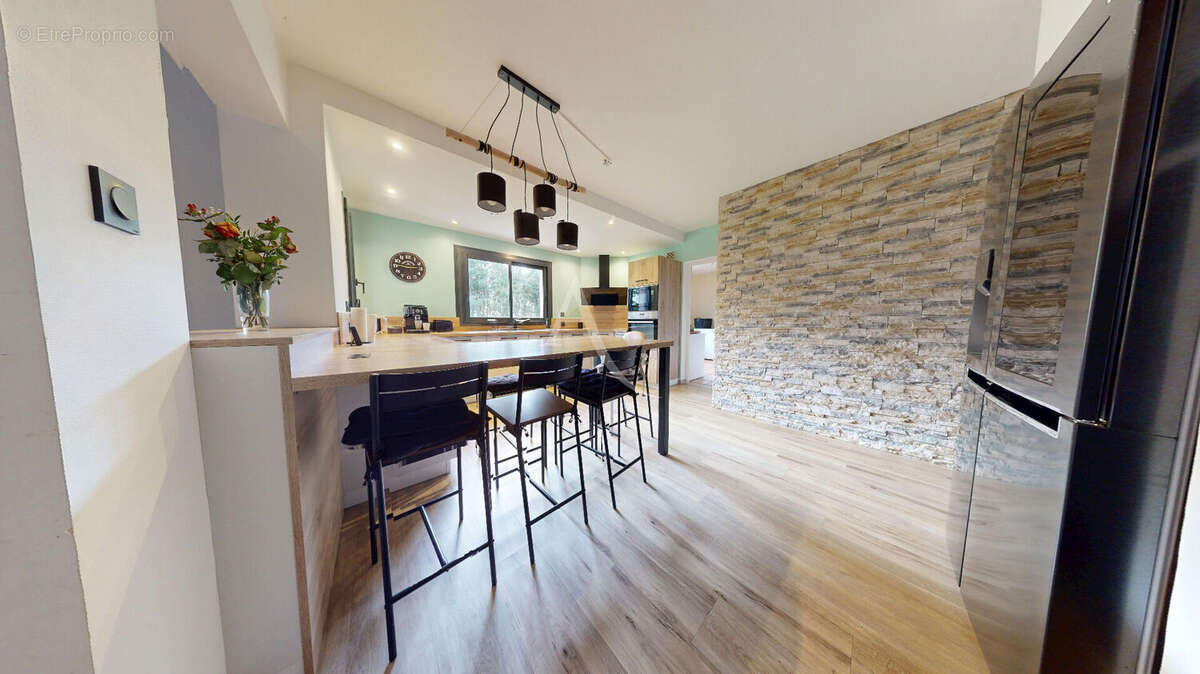 Maison à SAINT-SAUVANT