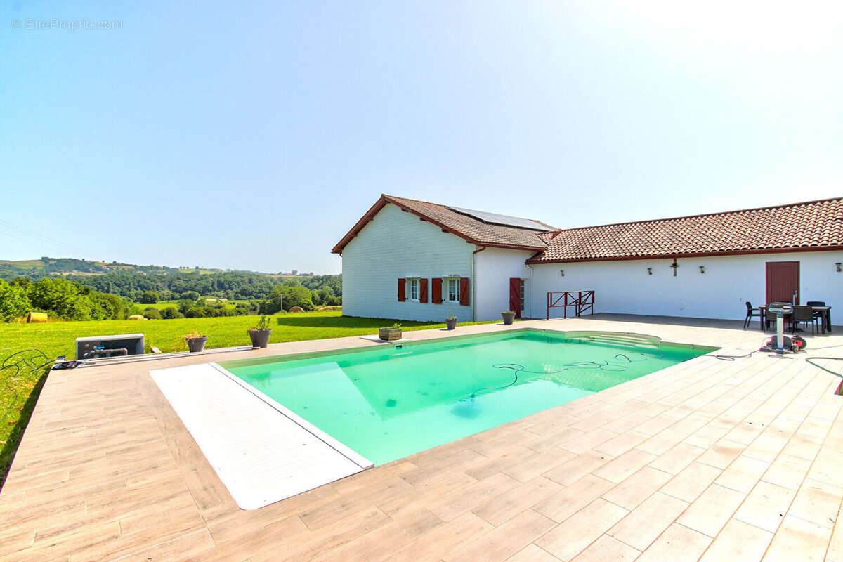 Maison à ARRAUTE-CHARRITTE