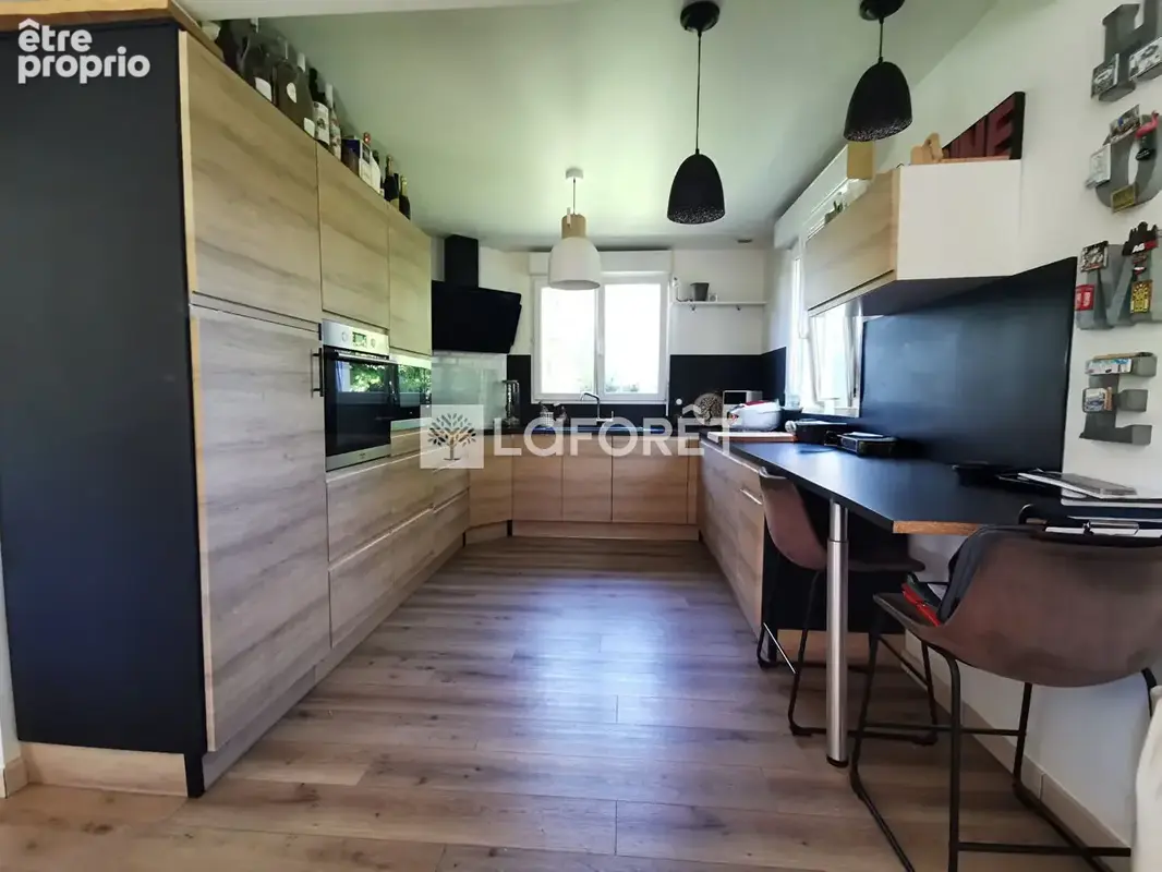 Maison 187 m²  4 cmabres - photo 3