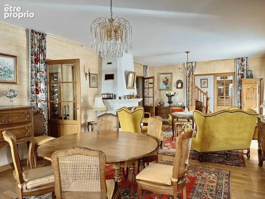 BOUILLY - Magnifique maison 5 chambres 186m2 - photo 3