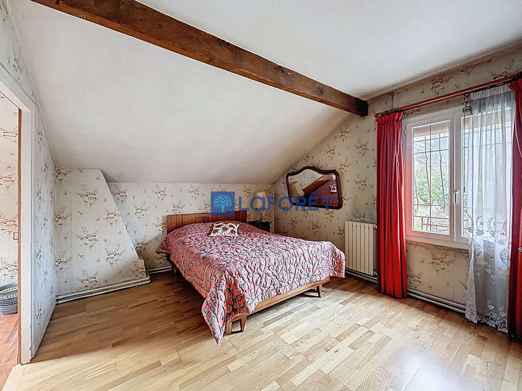 Maison à SAVIGNY-SUR-ORGE