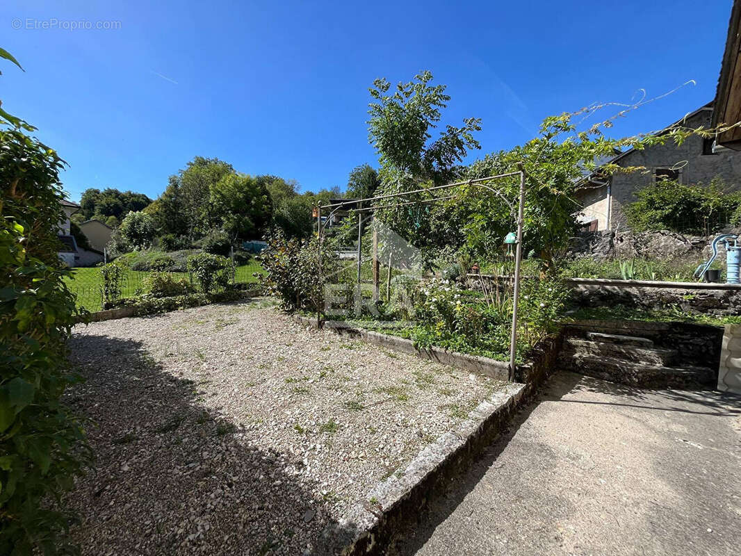 Maison à HAUTEVILLE-LOMPNES