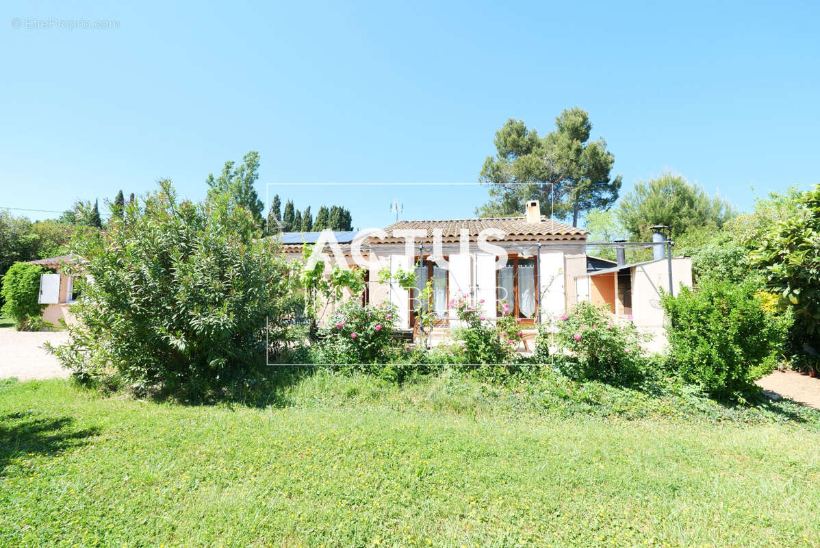 Maison 124 m² à Salon-De-Provence  - photo 2