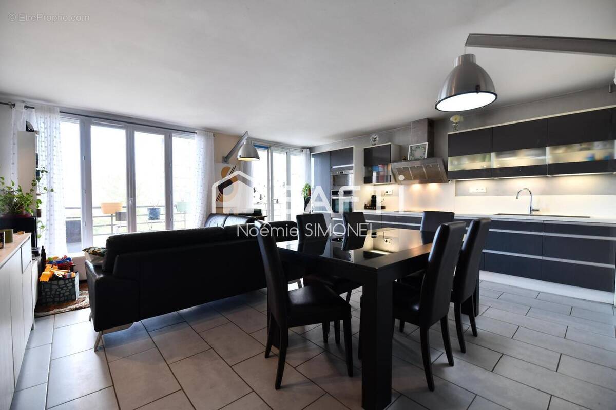 Photo 1 - Appartement à CHILLY-MAZARIN