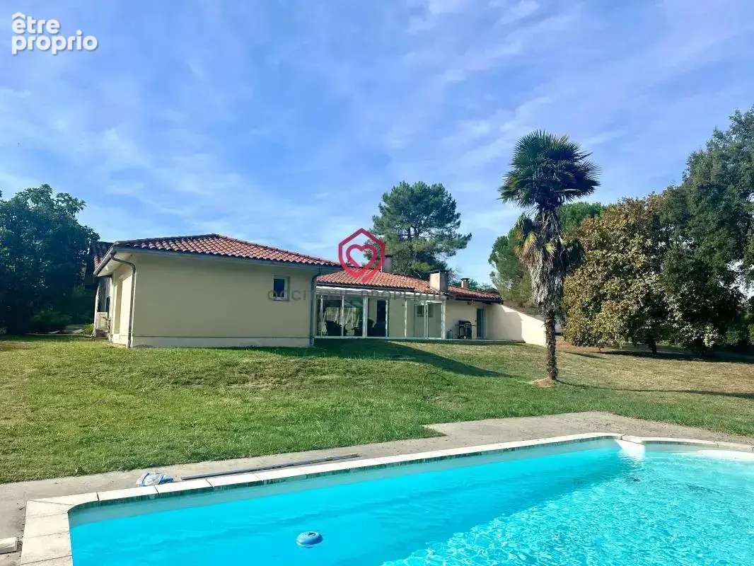 Photo Maison à Castelnau-D'auzan au prix de 350 000€